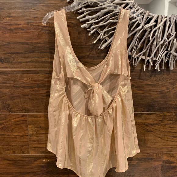 Ladies tie back top - Picture 3 of 4